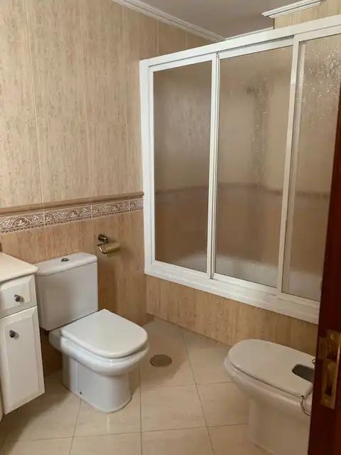 Bany de Edifici en venda en La Carlota