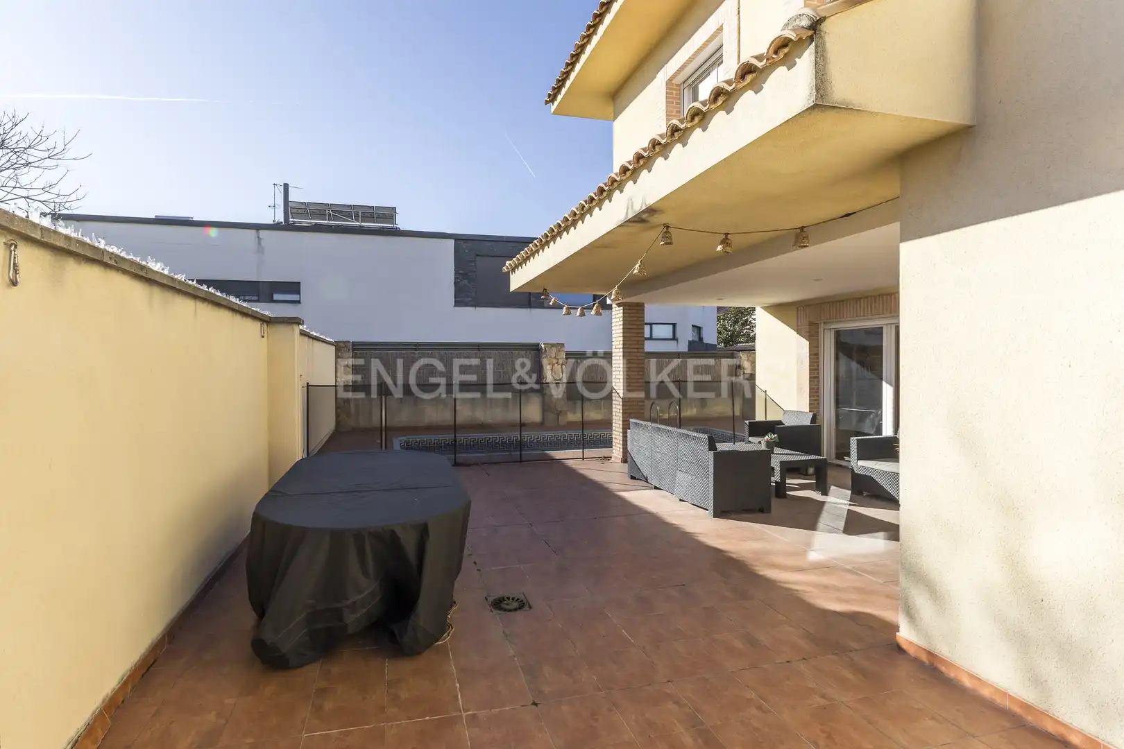 Houses for sale in Calle Otoño, Rejas