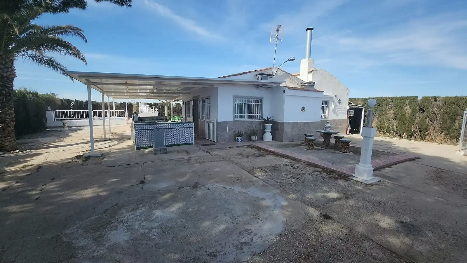 Außenansicht von Residential zum Verkauf in Villena