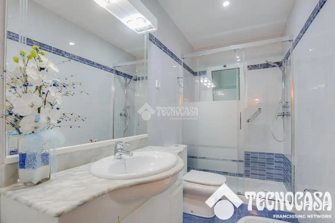Piso con terraza en venta en Riu Sud, imagen 29