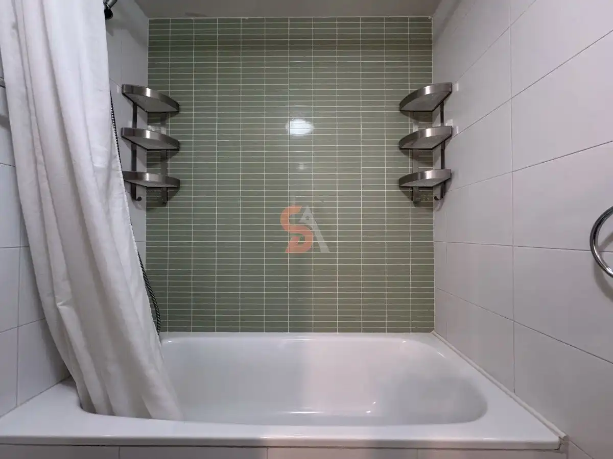 Badezimmer von Wohnung zum Verkauf in Valladolid mit Heizung und Abstellraum