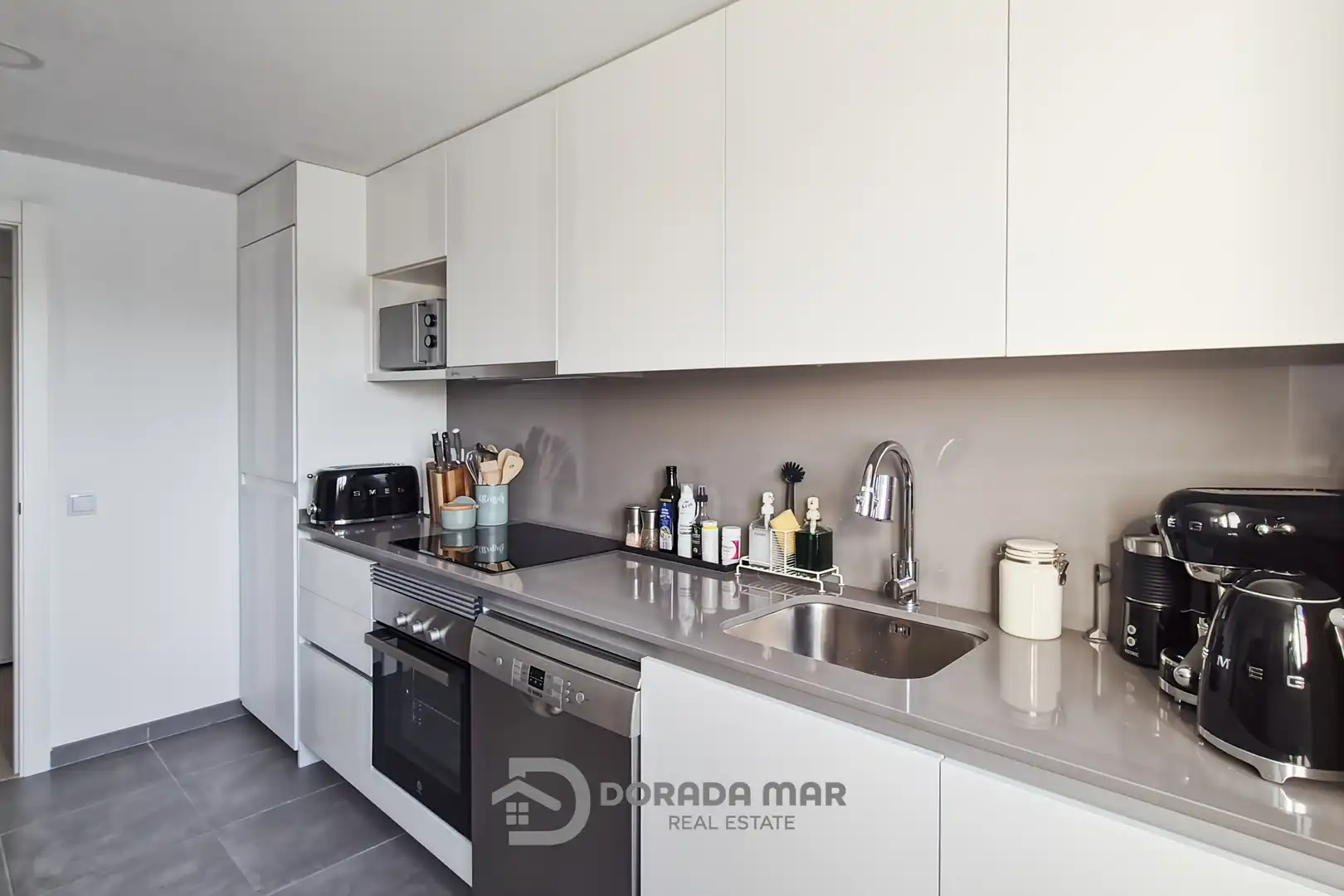 Cuina de Apartament en venda en Sant Pere de Ribes amb Terrassa, Traster i Piscina