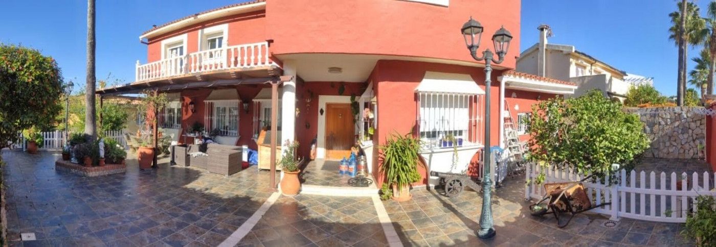 Exterior view of House or chalet for sale in Algeciras  with Terrace