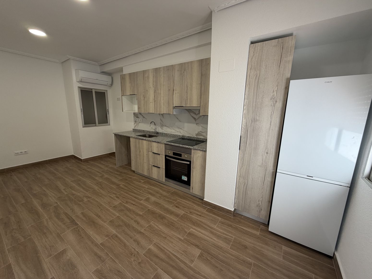 Cuina de Pis de lloguer en Rafelbuñol / Rafelbunyol amb Aire condicionat i Terrassa