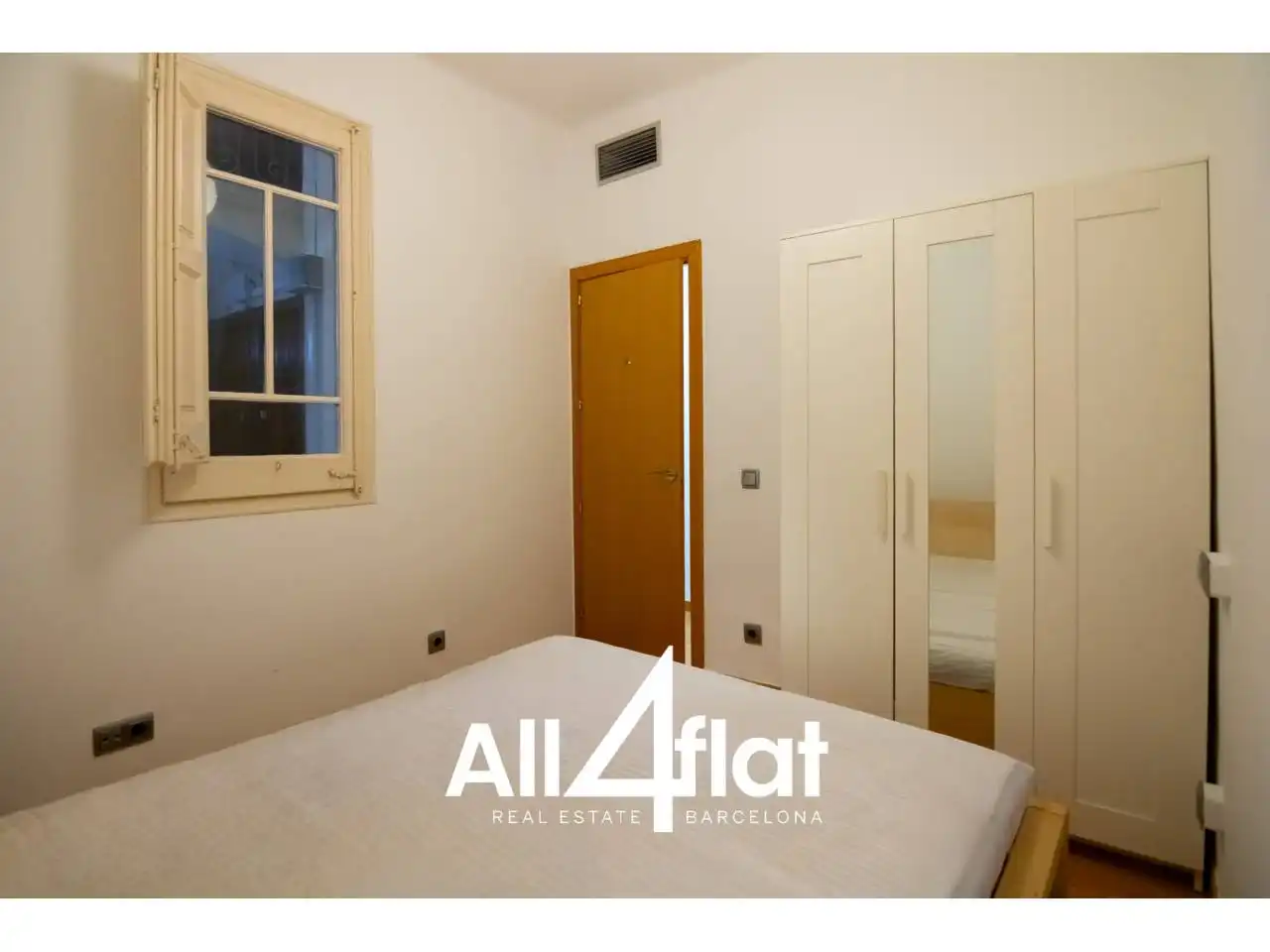 Piso con terraza en venta en Calle DIPUTACIO, imagen 33
