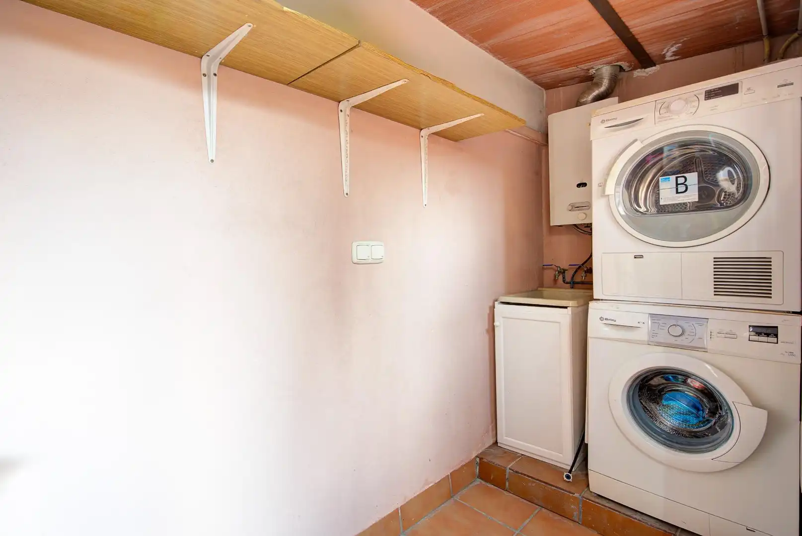 Kitchen of Detached homes for sale in Atarfe  with Heating, Terrace and Storage room