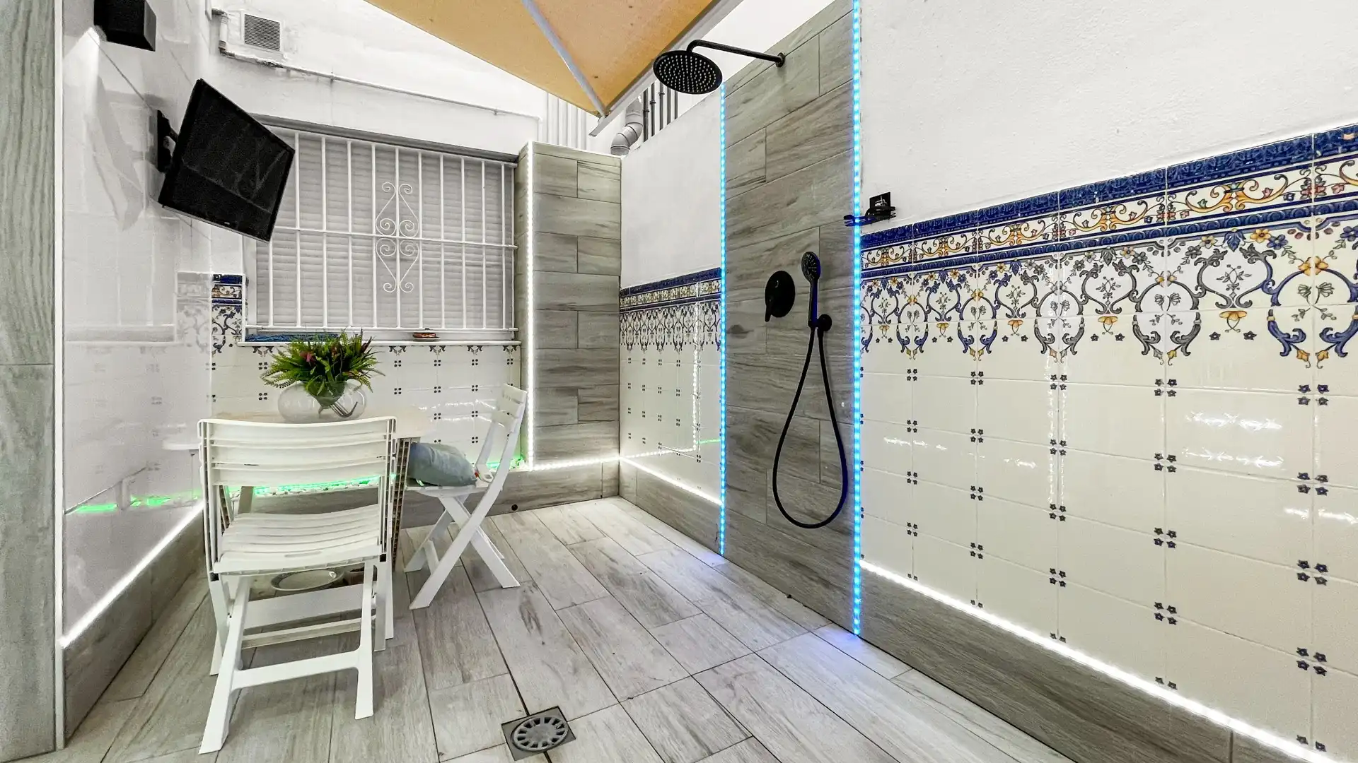 Baño de Planta baja en venta en Torrevieja con Terraza, Horno y Lavadora