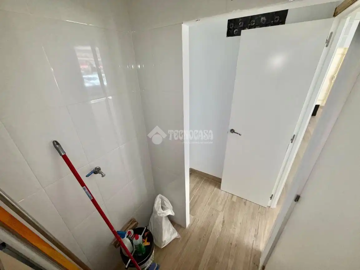 Commercial properties for sale in Madrid  with Air Conditioner