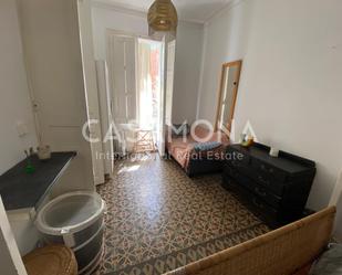 Dormitori de Apartament de lloguer en  Barcelona Capital amb Moblat