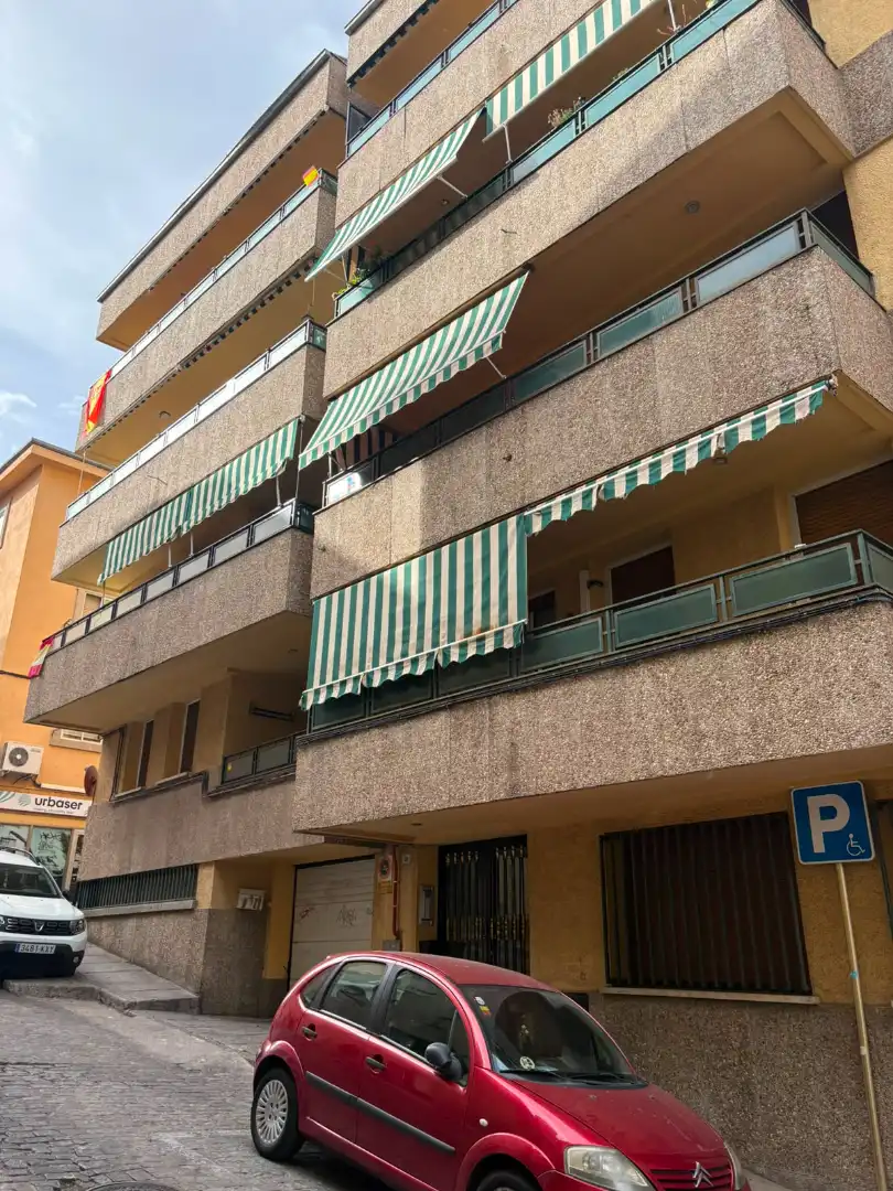 Flat with terrace for sale in Calle Claudio Coello