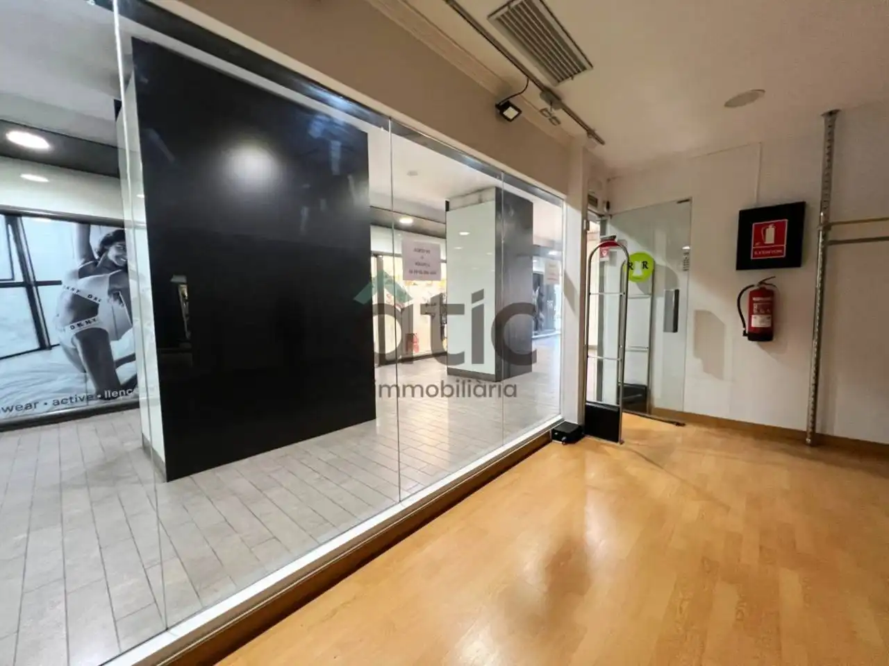 Business premises for sale in Paseo Pere III, imagen 3