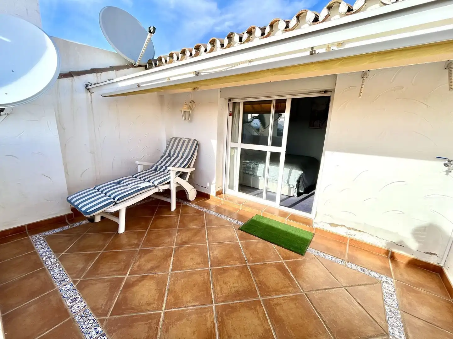 Terraza de Dúplex en venta en Marbella con Aire acondicionado, Trastero y Piscina comunitaria