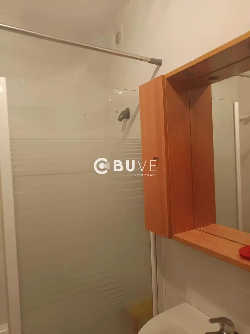 Baño de Piso en venta en Población de Arroyo con Terraza, Piscina y Balcón