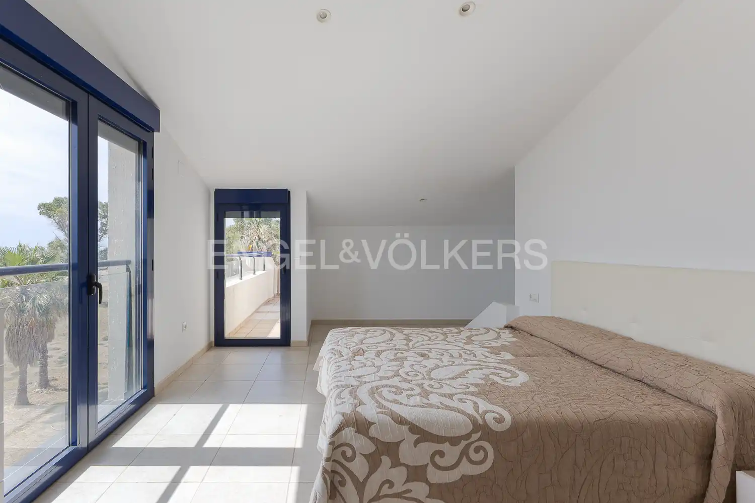 Bedroom of Houses for rent in Sagunto / Sagunt  with Air Conditioner, Heating and Private garden