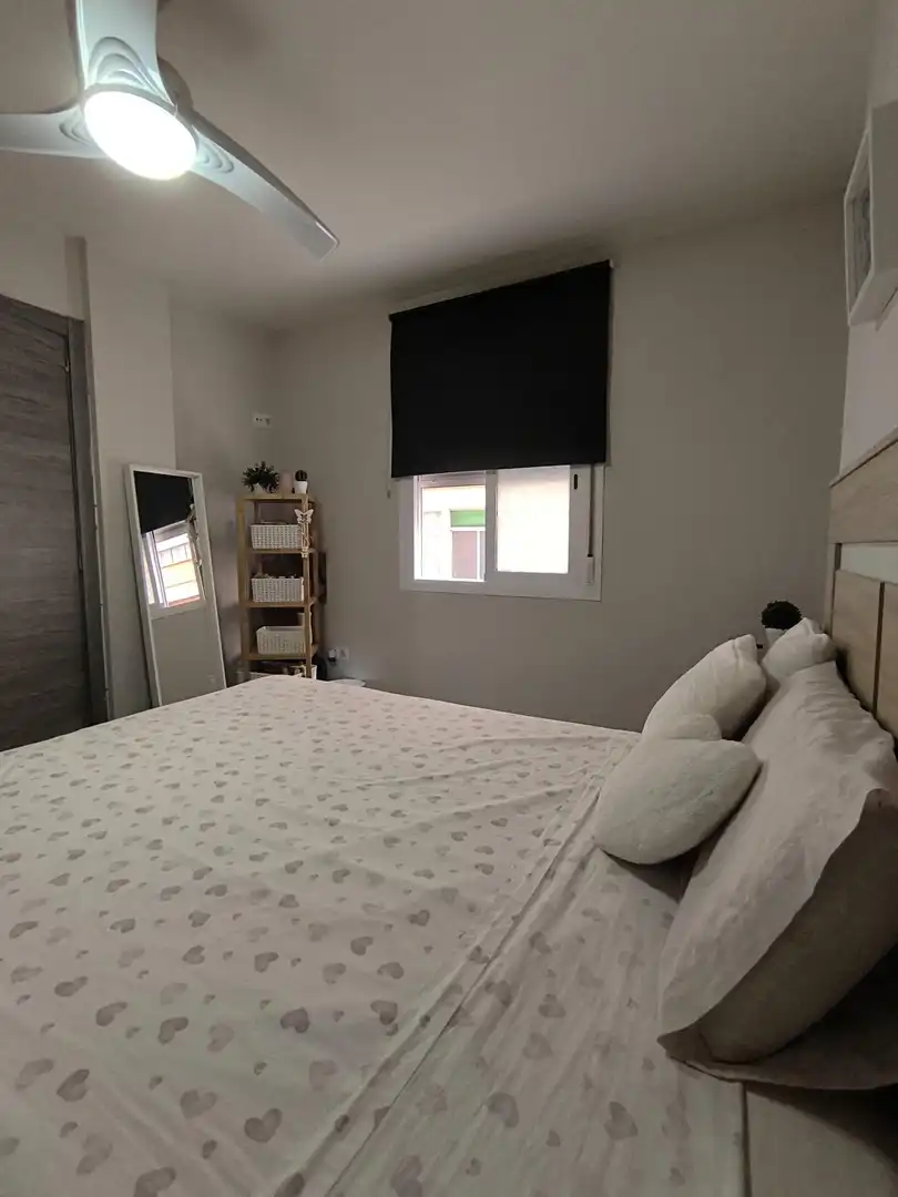Habitación de Piso en venta en Málaga con Aire acondicionado y Amueblado