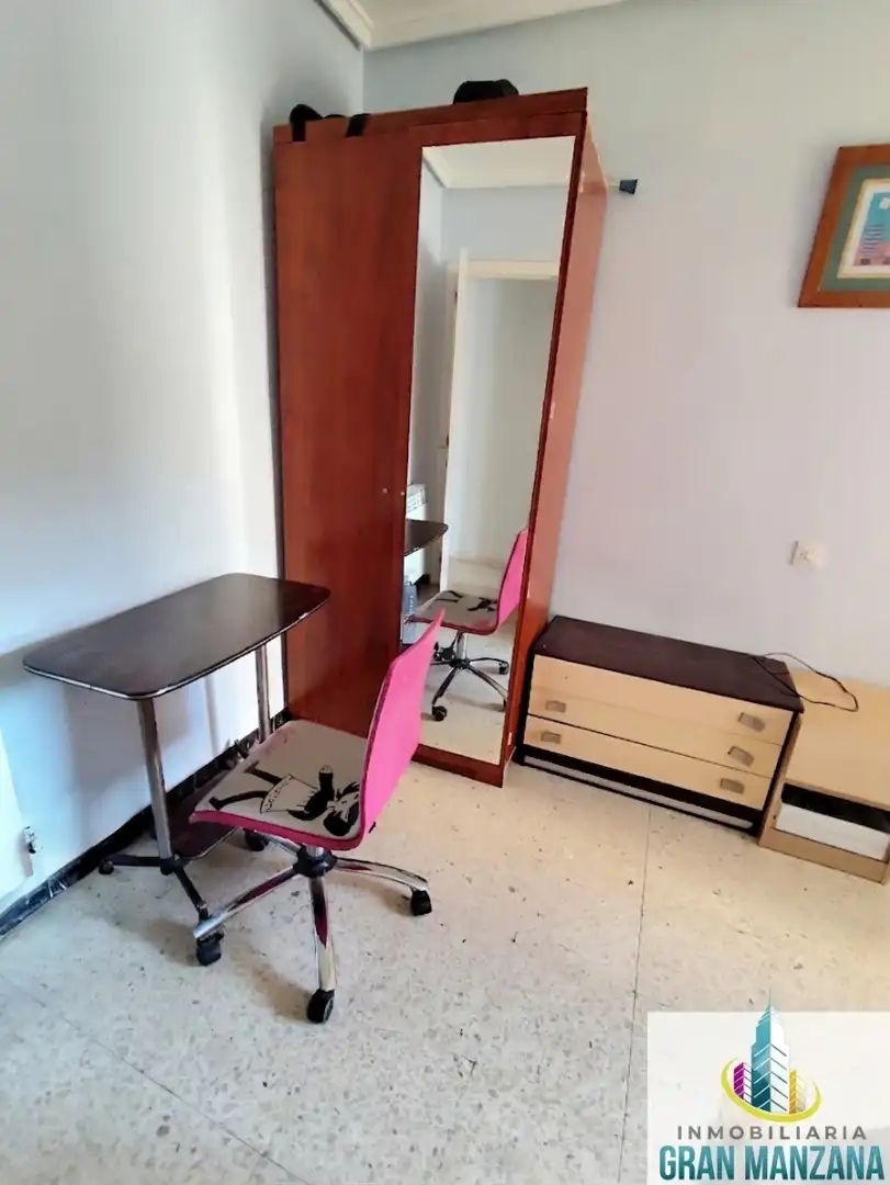 Dormitori de Apartament en venda en Briviesca amb Terrassa