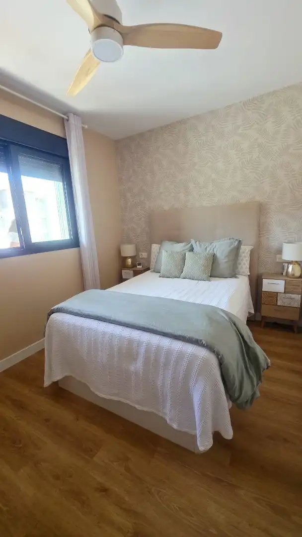 Bedroom of Flat for sale in Málaga  with Air Conditioner, Heating and Parquet flooring