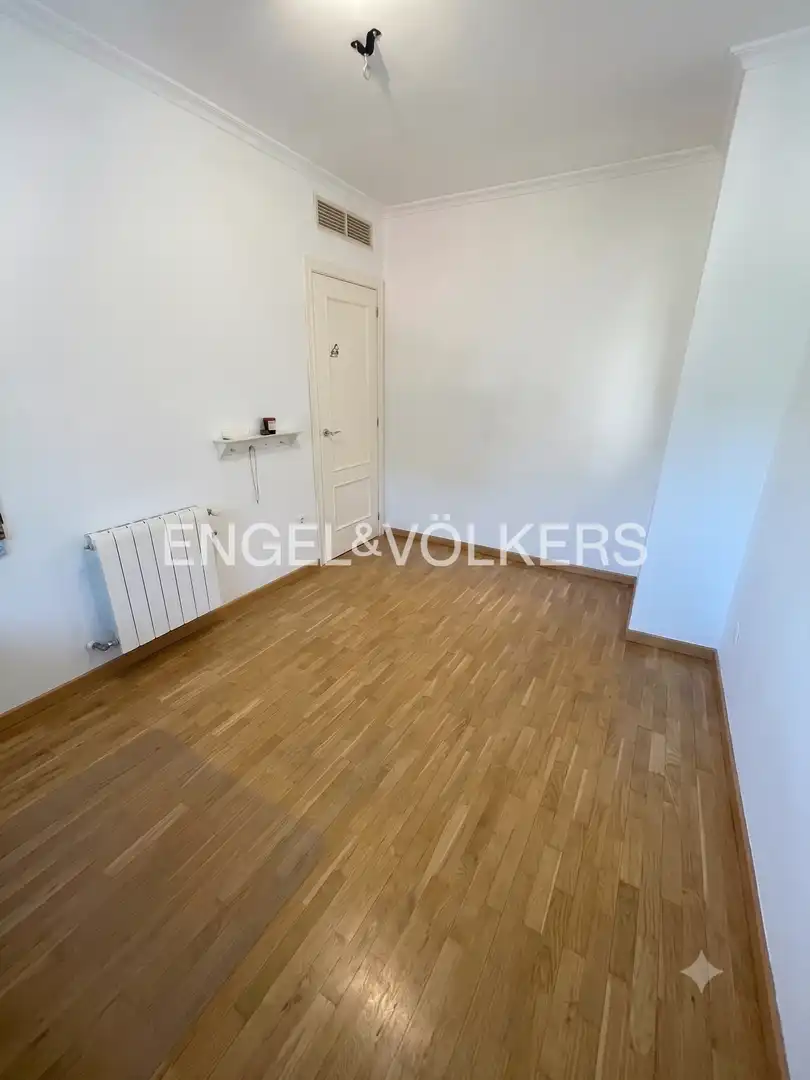 Piso de alquiler en Valencia con Aire acondicionado, Calefacción y Parquet