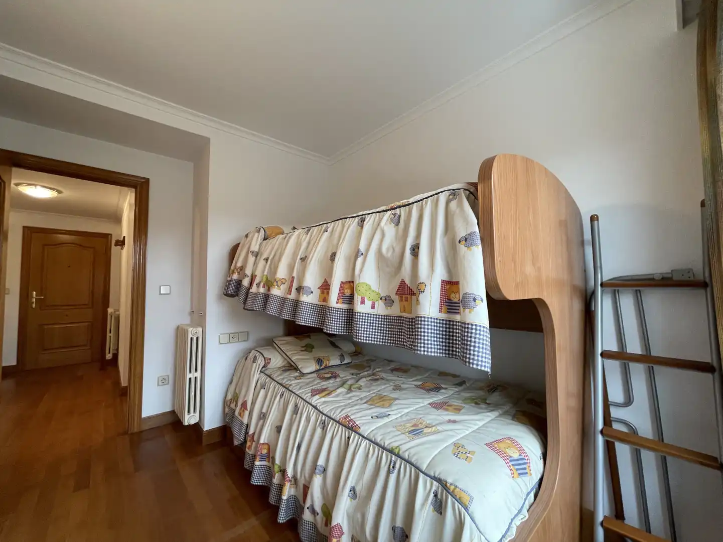 Dormitori de Pis de lloguer en Donostia - San Sebastián  amb Calefacció, Jardí privat i Terrassa