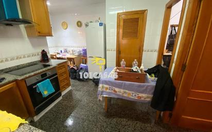Kitchen of House or chalet for sale in Sueca  with Air Conditioner and Terrace