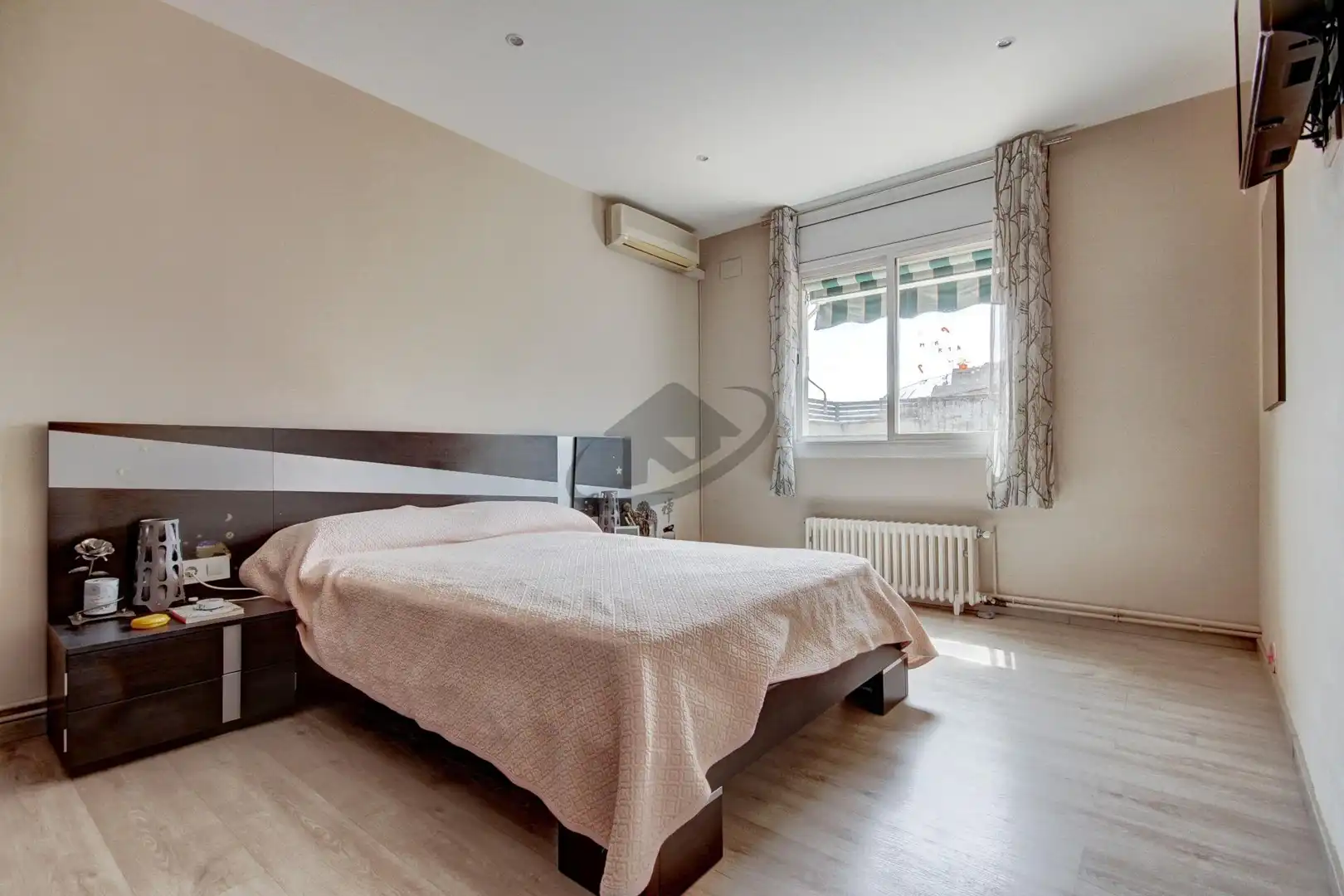 Habitación de Ático en venta en Barberà del Vallès con Aire acondicionado, Calefacción y Terraza