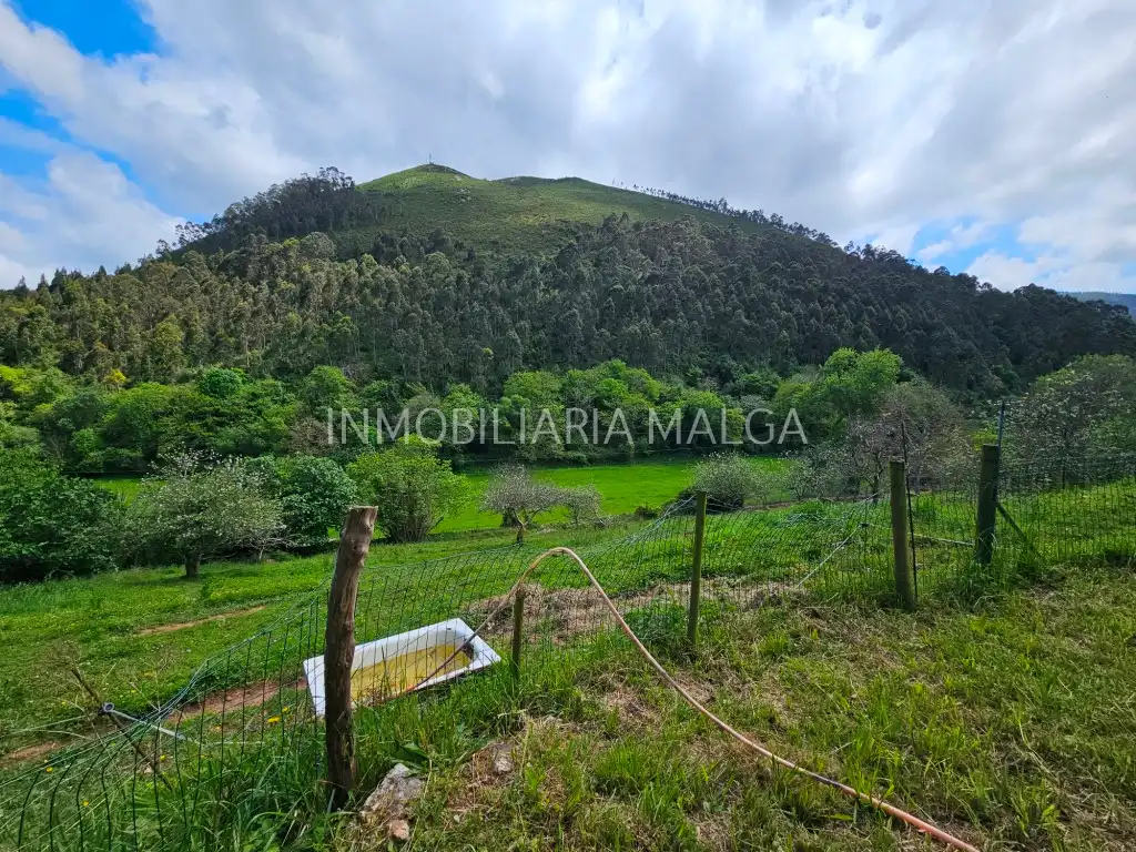 Residential for sale in Caravia