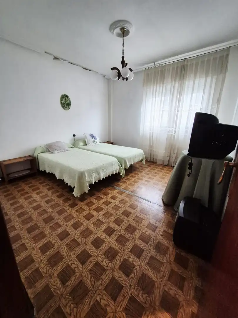 Habitación de Piso en venta en Corvera de Asturias con Calefacción