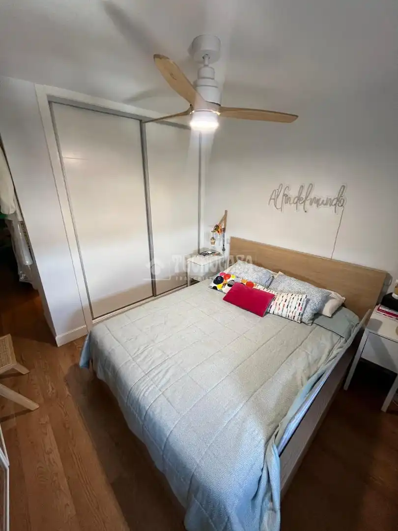 Bedroom of Flat for sale in Mérida  with Air Conditioner and Heating