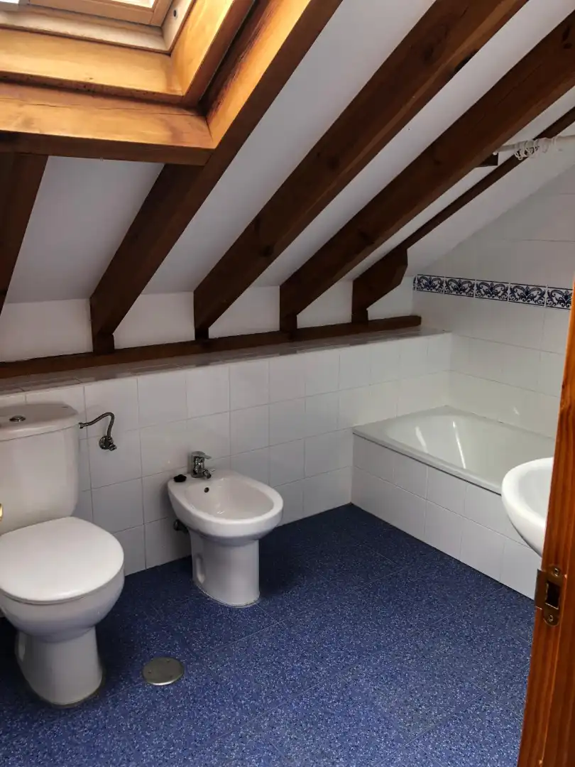 Baño de Piso en venta en San Vicente de la Barquera con Calefacción, Amueblado y Balcón