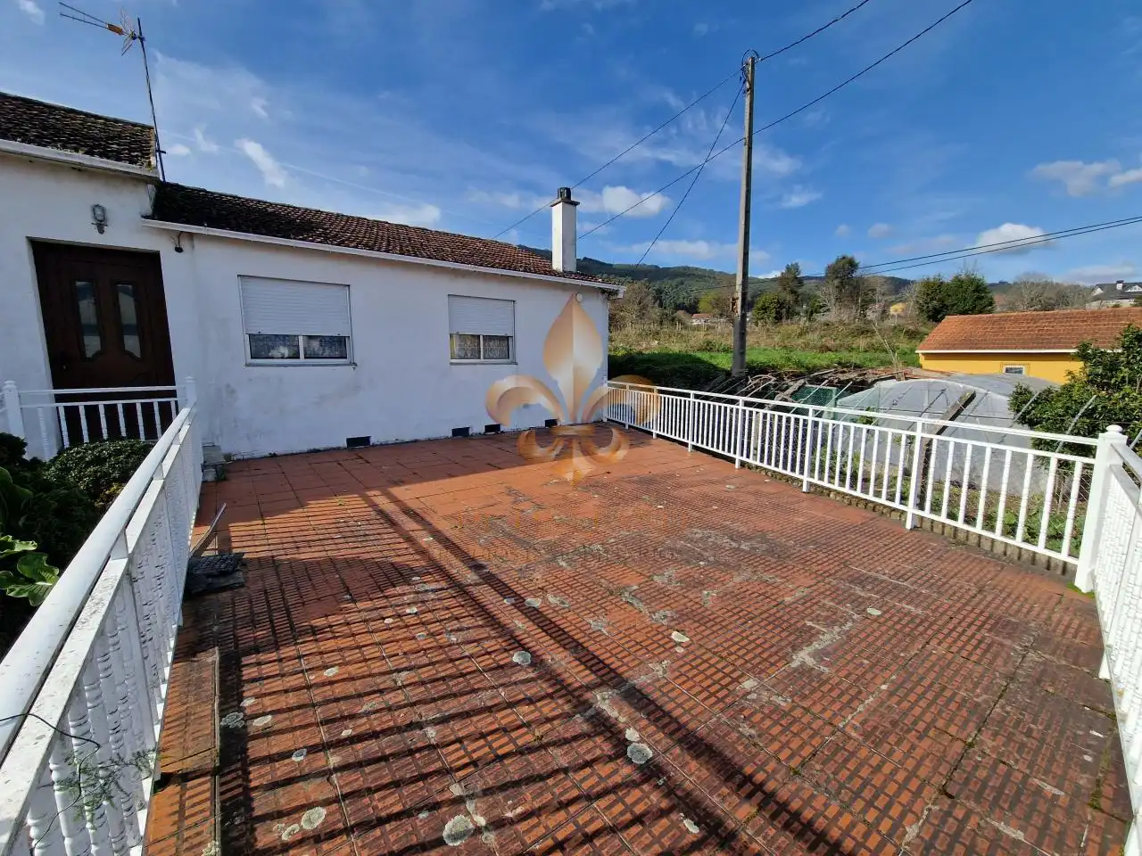Vista exterior de Casa o xalet en venda en O Rosal   amb Calefacció, Jardí privat i Terrassa