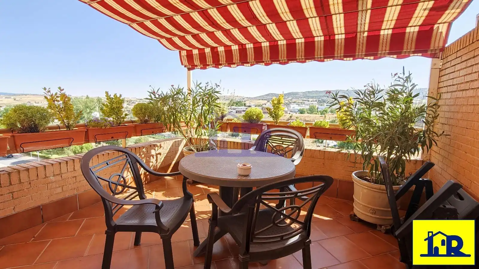 Terrassa de Àtic de lloguer en Cuenca amb Calefacció, Terrassa i Piscina