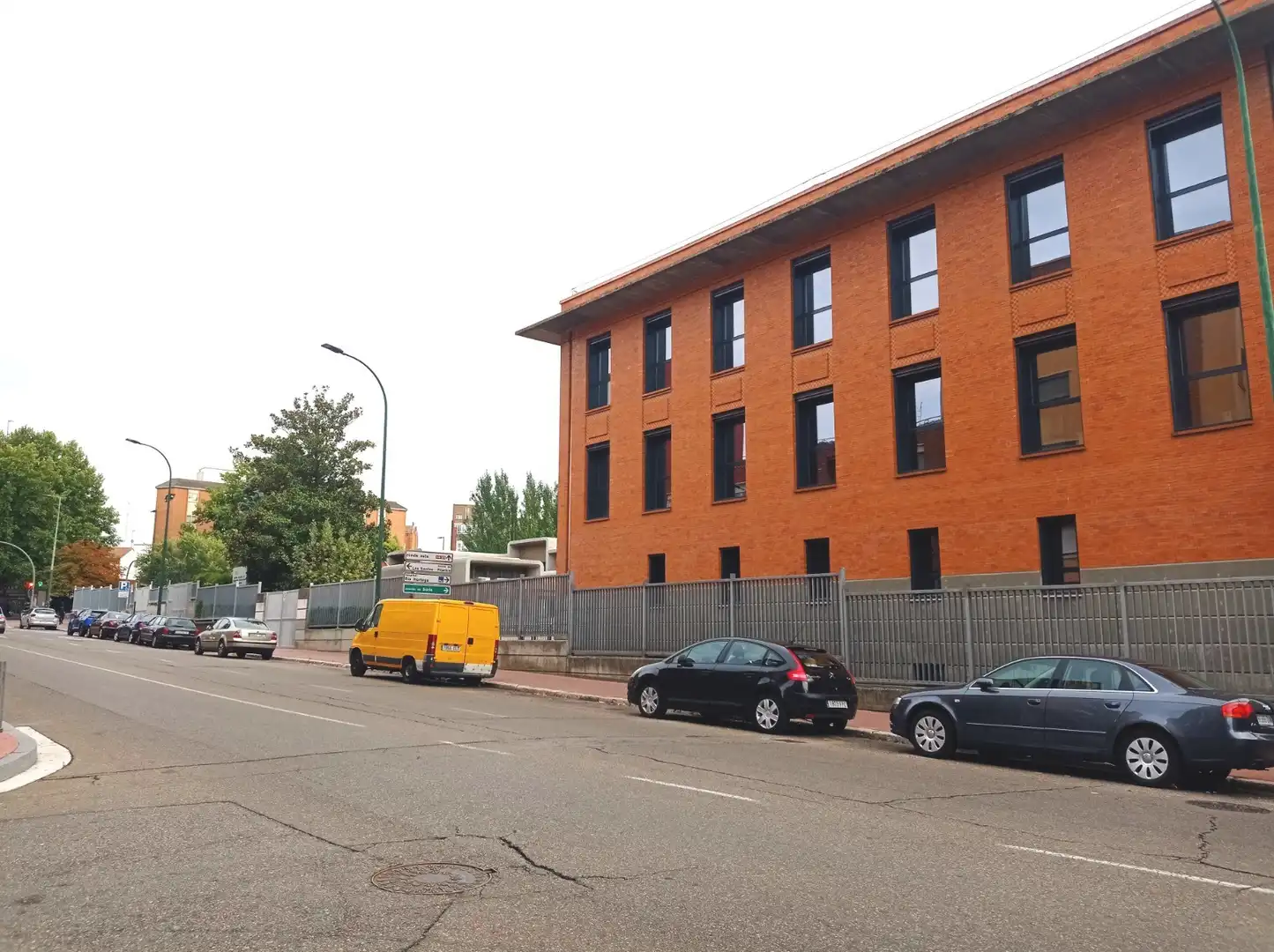 Vista exterior de Pis en venda en Valladolid amb Parquet, Terrassa i Forn