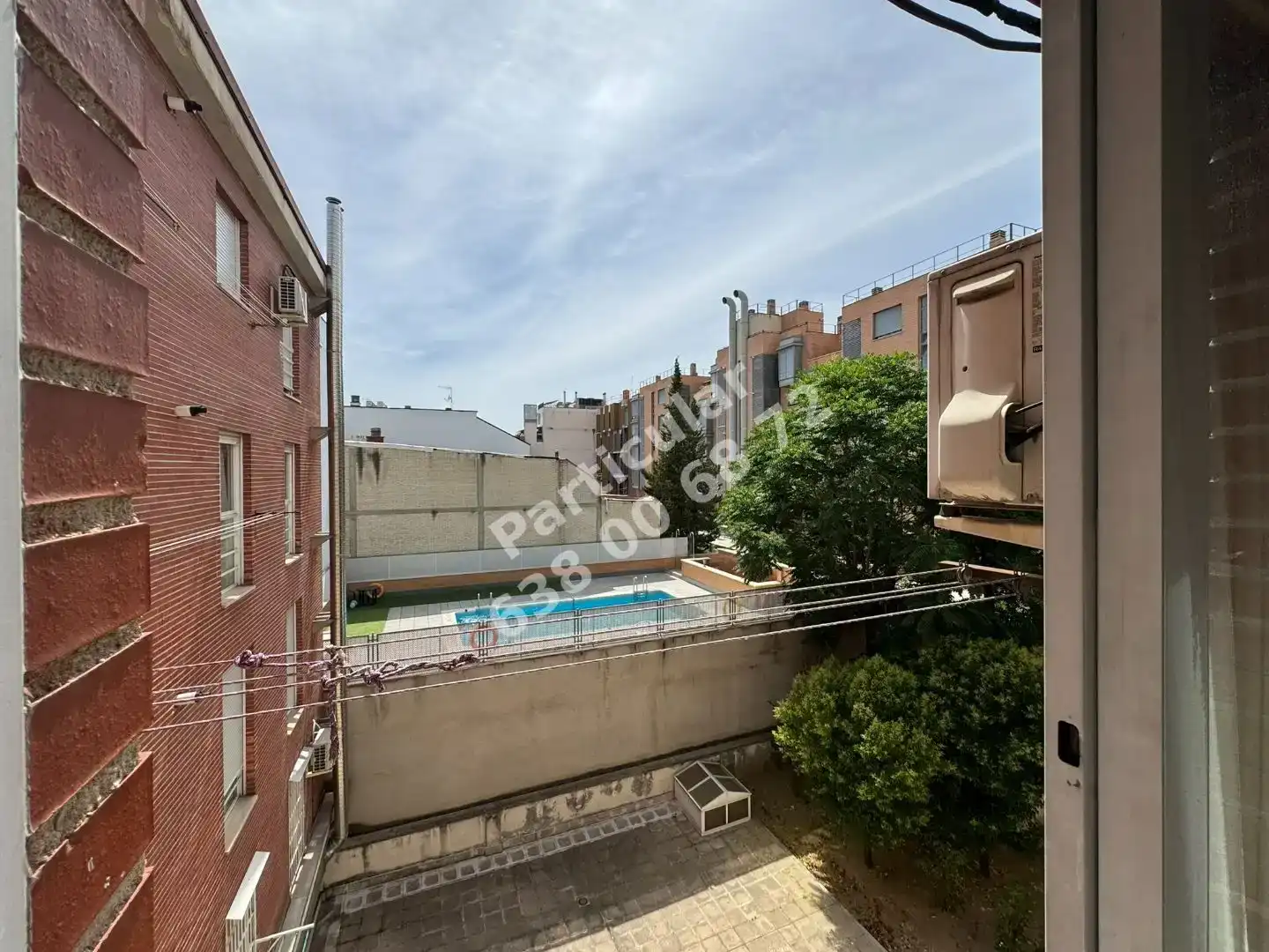 Vista exterior de Pis en venda en  Madrid Capital amb Aire condicionat