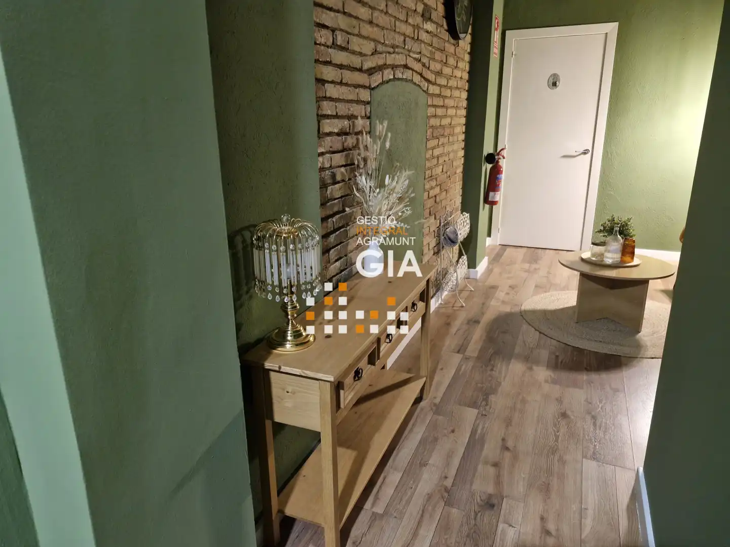 Local comercial en traspàs a Carrer d'Àngel Guimerà 13