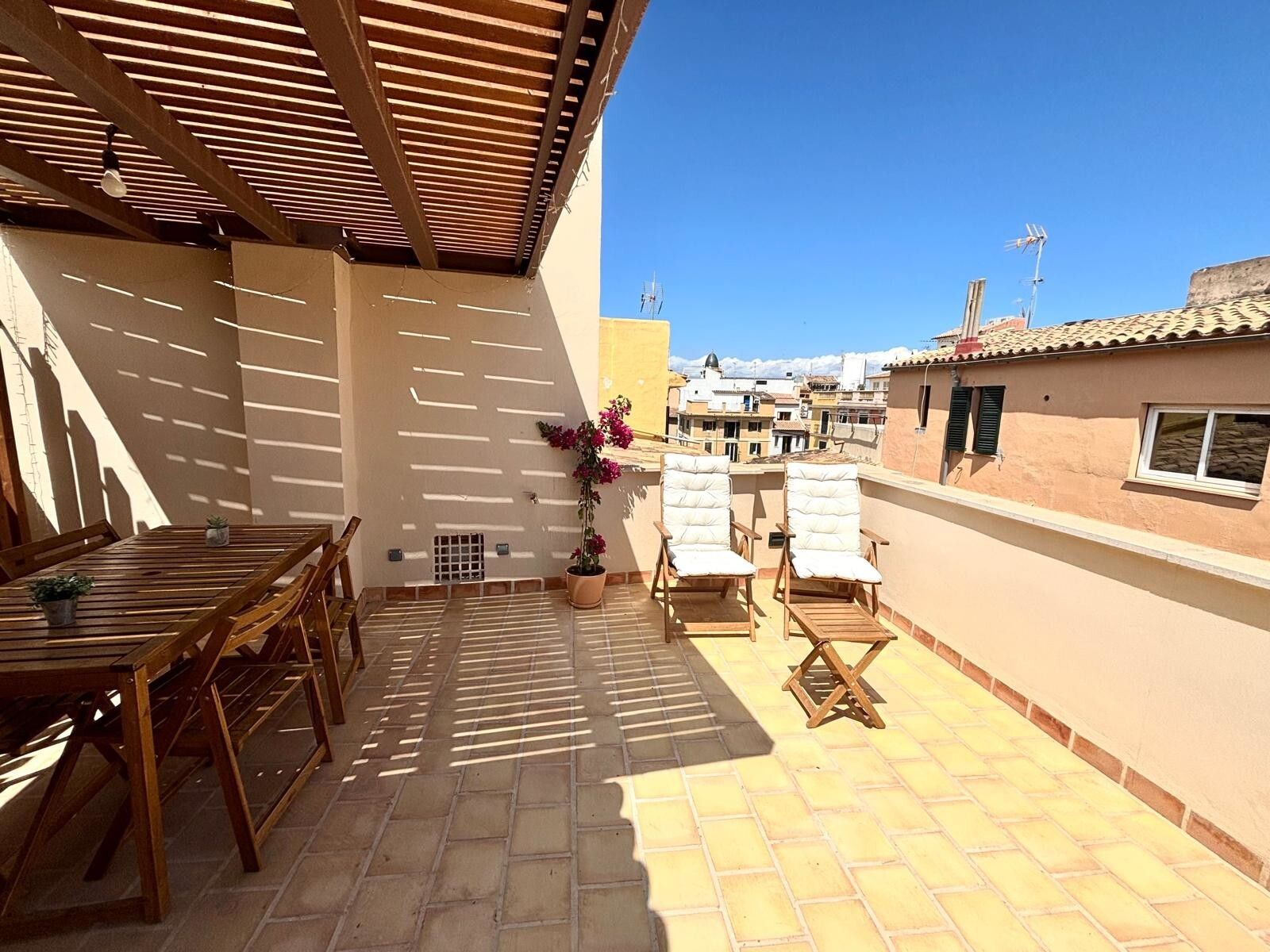 Terrassa de Pis de lloguer en  Palma de Mallorca amb Terrassa, Moblat i Balcó