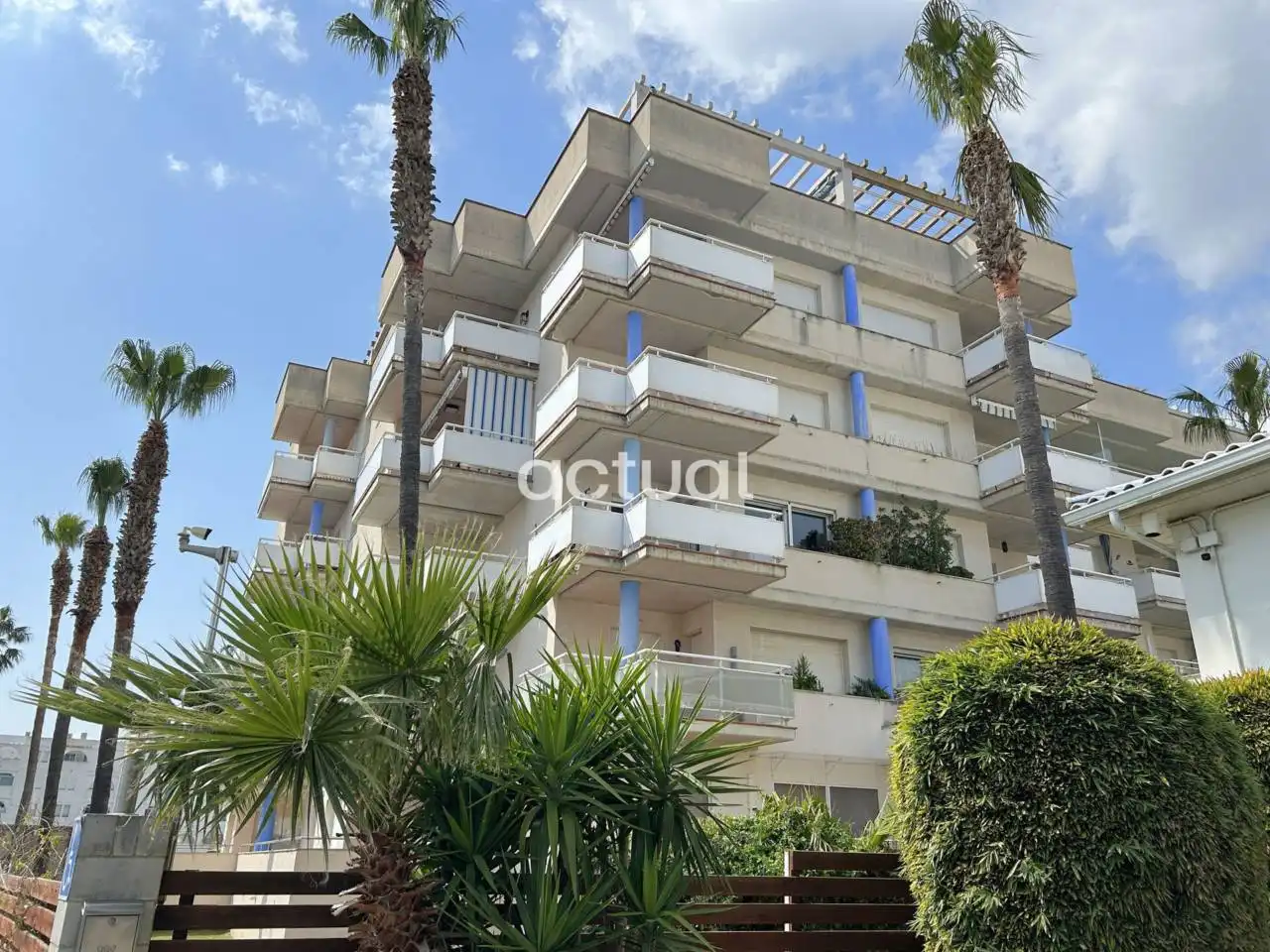 Apartamento con terraza en venta en Avenida port canigó, imagen 11