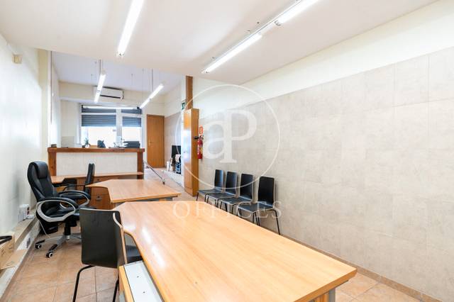 Oficina en Alquiler en Carrer de Joaquín Costa en El Raval