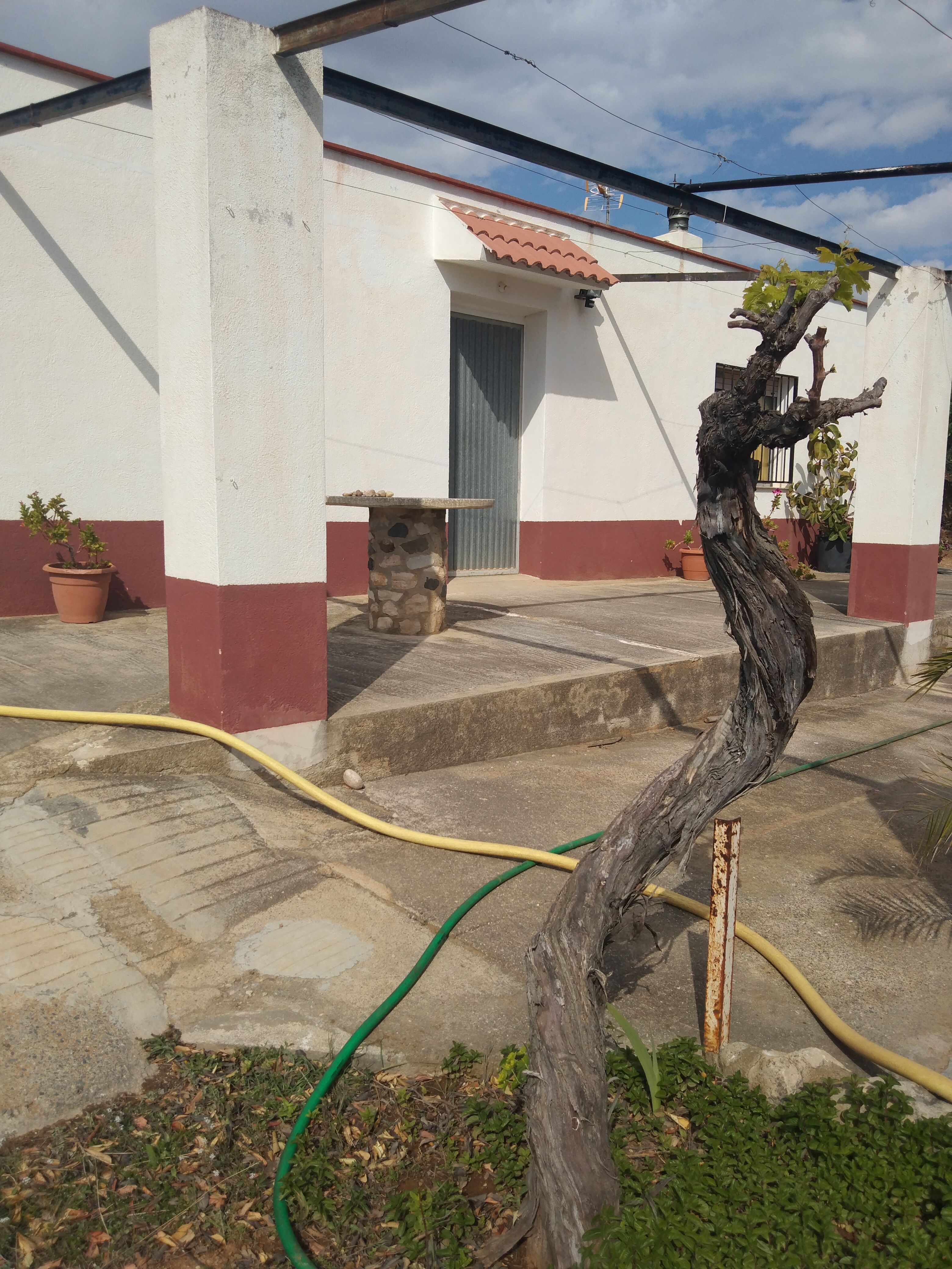 Exterior view of Country house for sale in Valls  with Storage room, Furnished and Oven