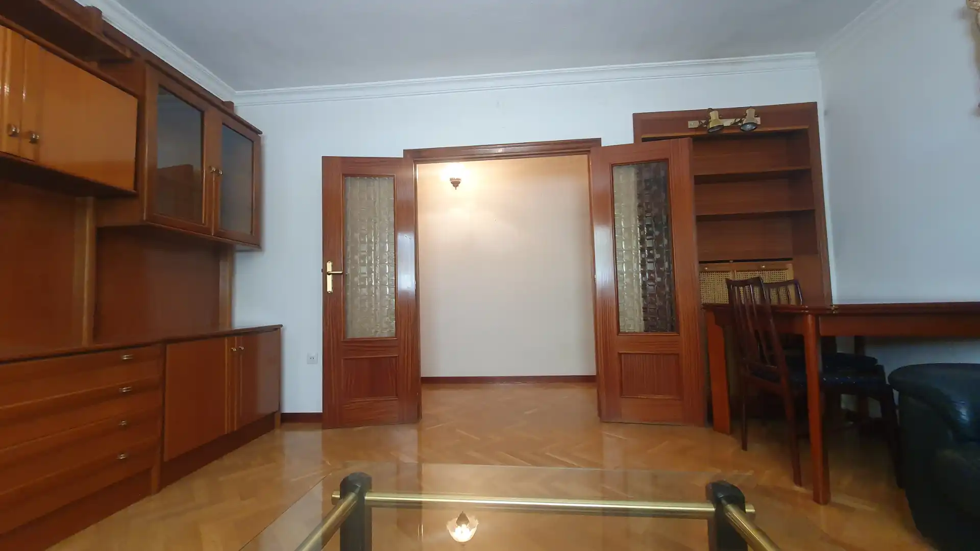 Sala d'estar de Pis en venda en Madrid amb Calefacció, Moblat i Forn
