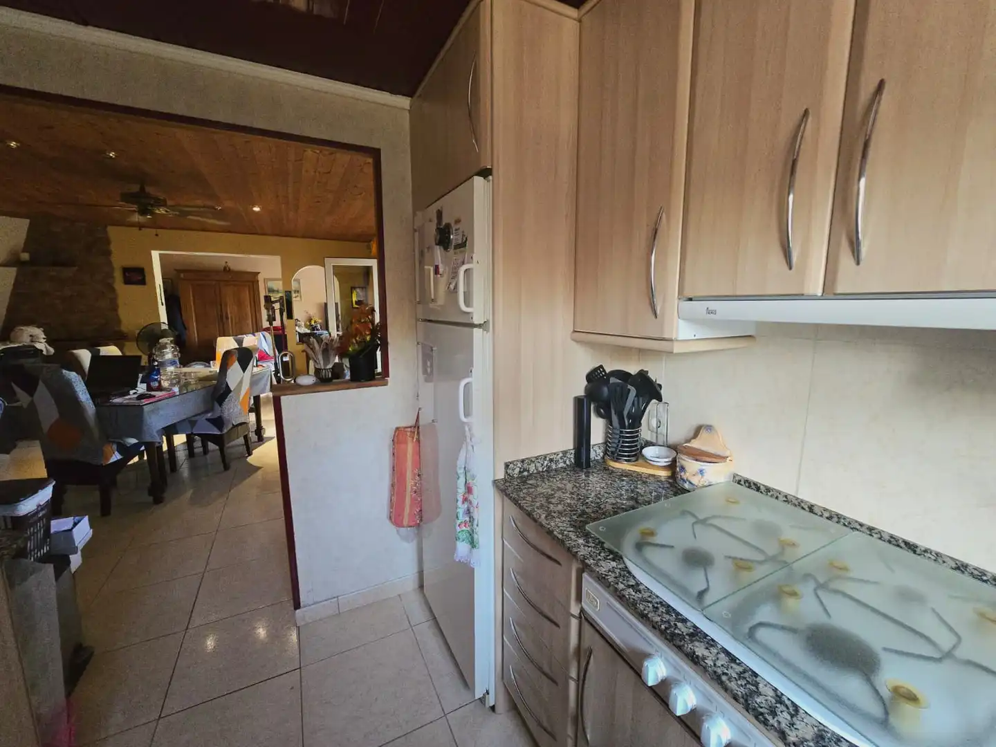 Cuina de Casa o xalet en venda en Mont-roig del Camp amb Jardí privat, Traster i Piscina