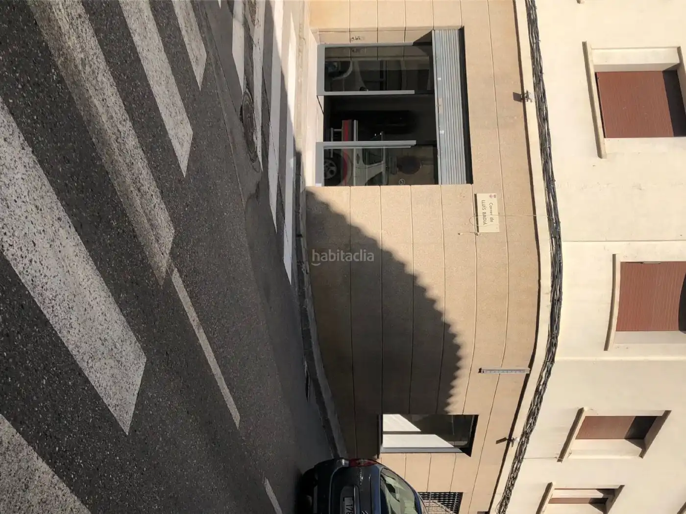 Local comercial de lloguer a Carrer de Lluís Badia 2, imagen 3