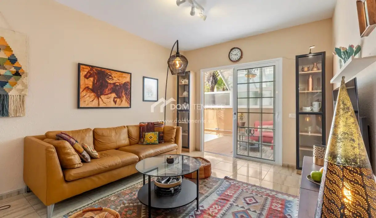 Living room of Flat for sale in Arona  with Terrace, Swimming Pool and Furnished