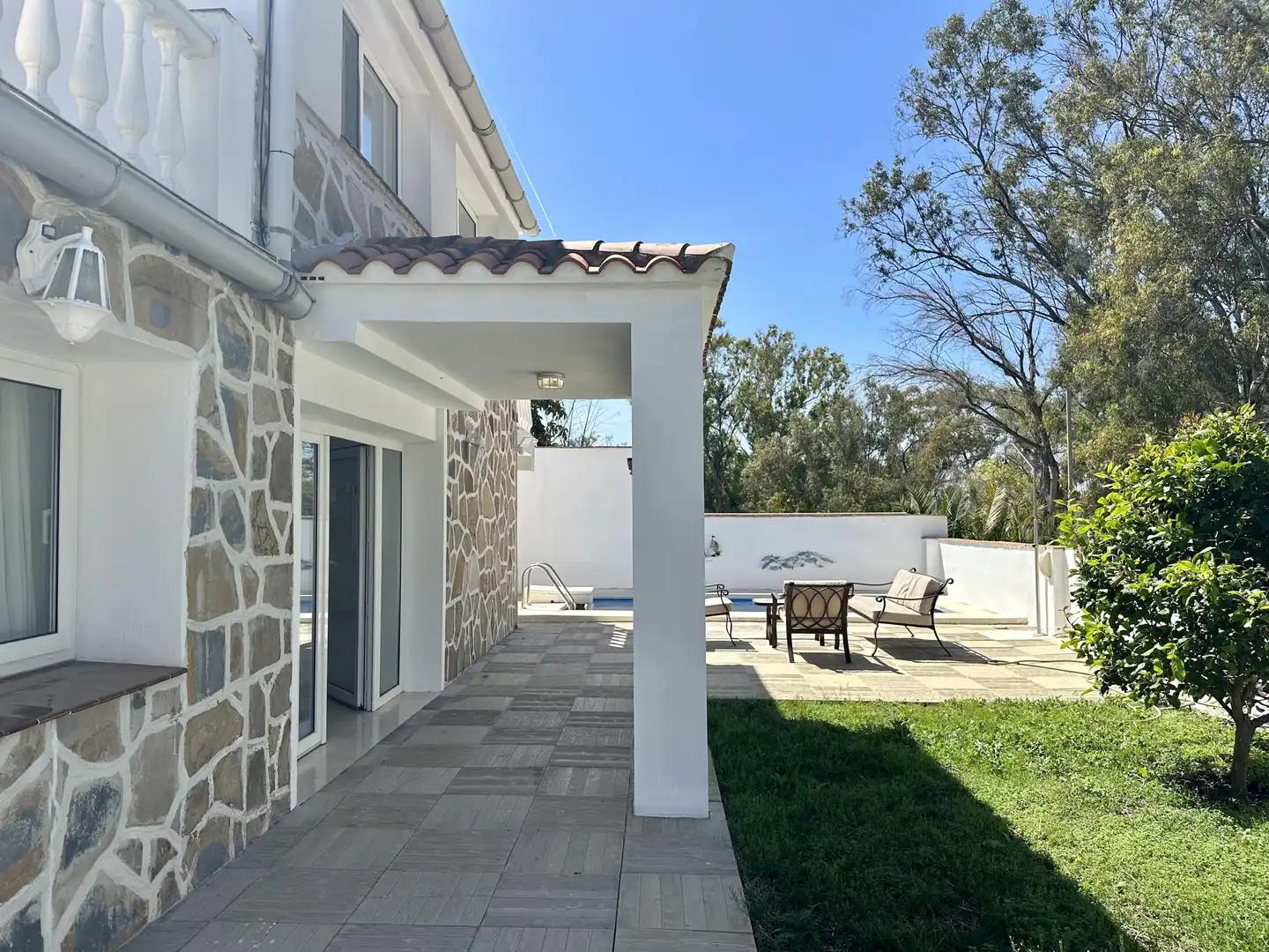 Terraza de Casa o chalet en venta en Marbella con Jardín privado, Terraza y Piscina