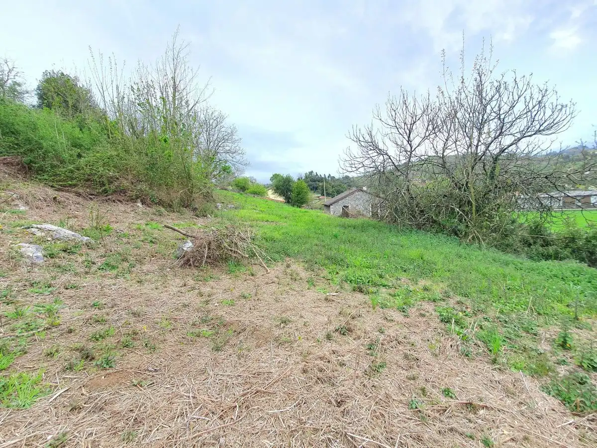 Residencial en venda en Las Regueras  