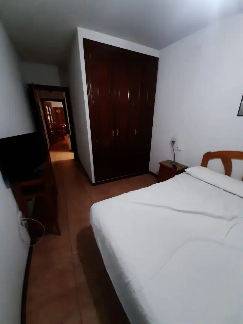 Habitación de Apartamento de alquiler en Úbeda con Amueblado y Balcón