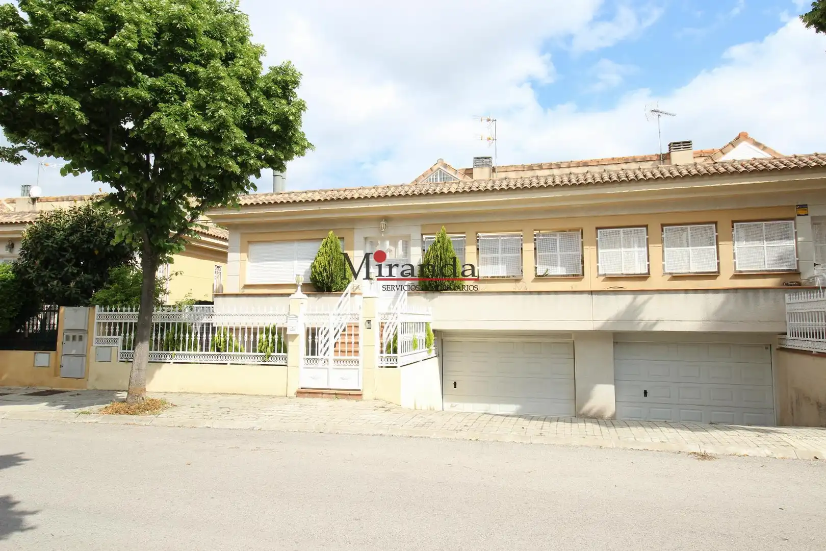 Vista exterior de Casa o xalet de lloguer en Villaviciosa de Odón amb Aire condicionat, Calefacció i Terrassa