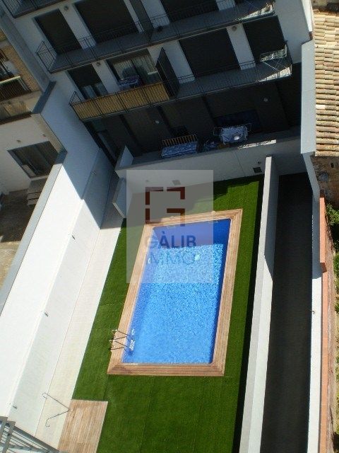 Swimming pool of Flat for sale in Figueres  with Heating, Swimming Pool and Balcony