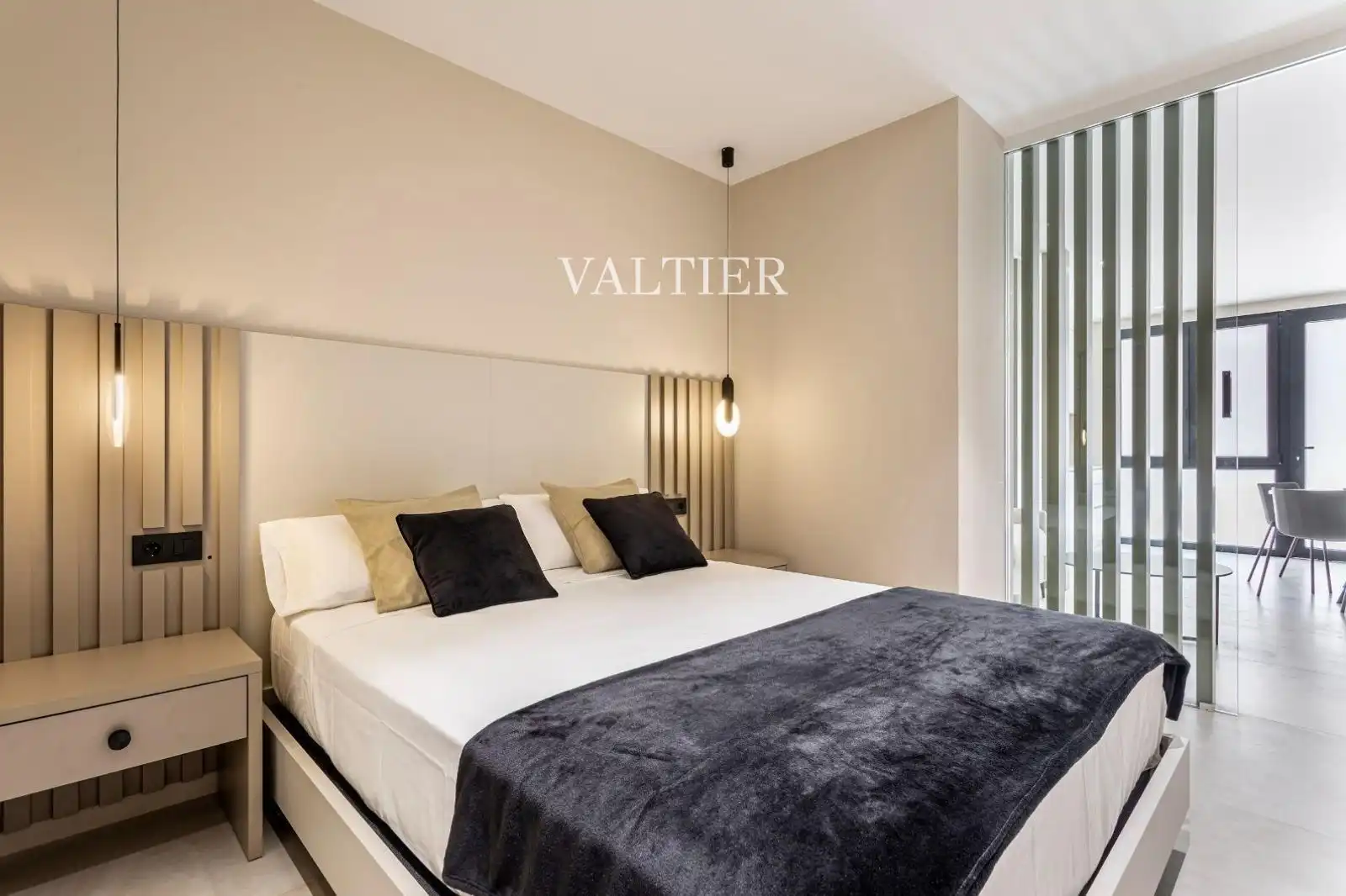 Bedroom of Flat for sale in Valencia