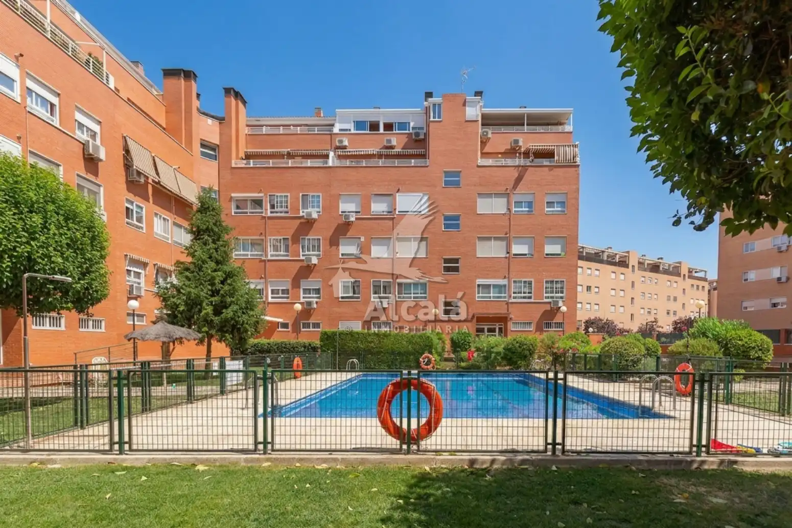 Vista exterior de Piso en venta en Arganda del Rey con Aire acondicionado, Calefacción y Jardín privado