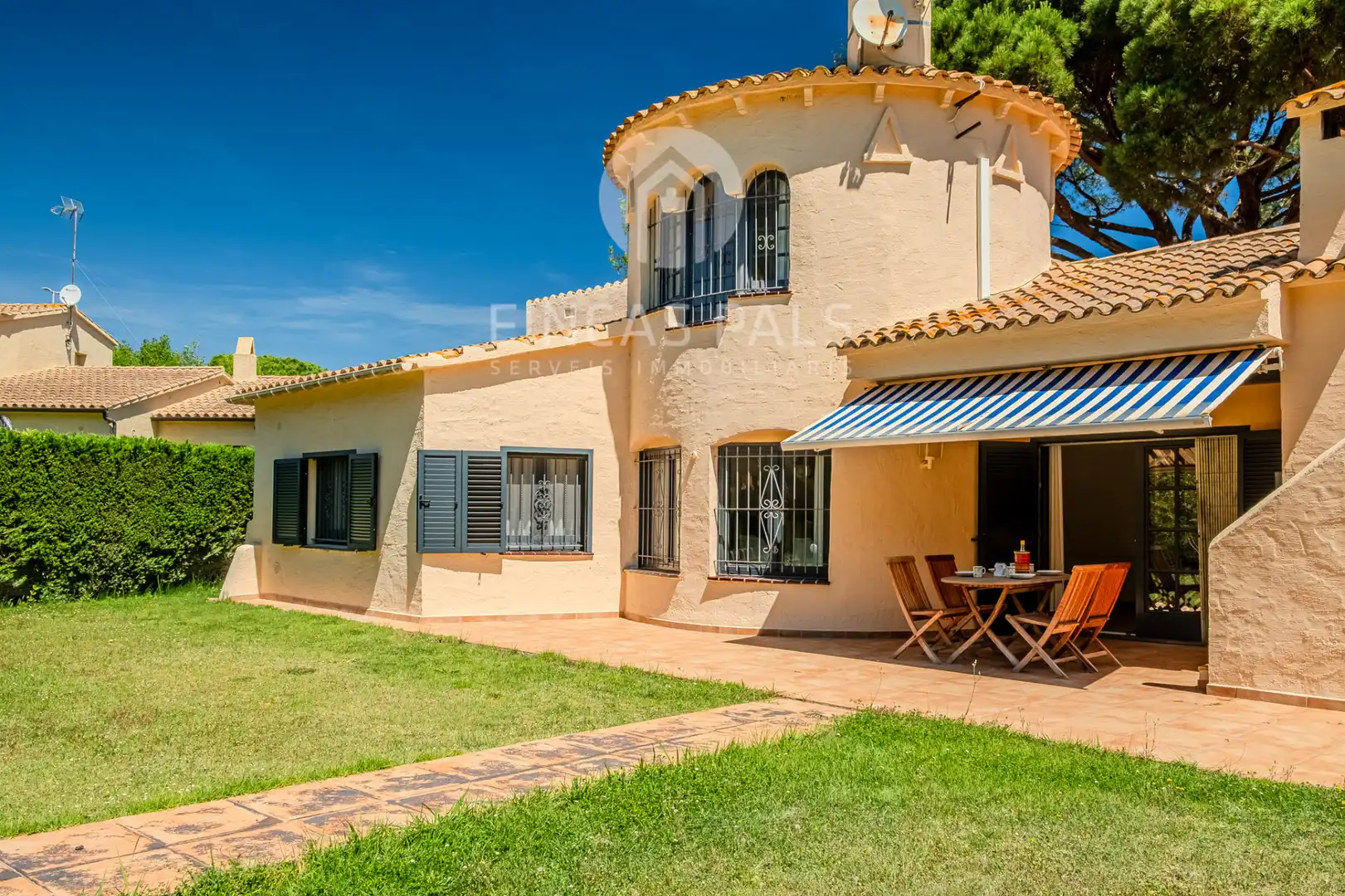 Vista exterior de Casa o chalet en venta en Pals con Calefacción, Jardín privado y Piscina